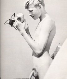 Oufti-N&B02 5b4f99412f4b8.jpg