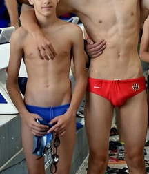 Oufti-Chest & Swin slip 03 5c608eace4715.jpg