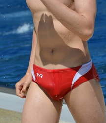 Oufti-Chest & Swin slip 03 5c608ebfead05.jpg