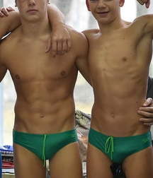 Oufti-Chest & Swin slip 03