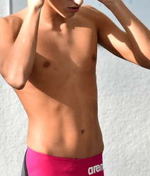 Oufti-Chest & Swin slip 03 5c608ed1746e7.jpg