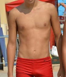 Oufti-Chest & Swin slip 03 5c608ef4dc164.jpg