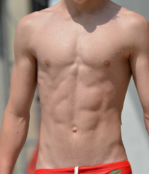 Oufti-Chest & Swin slip 03 5c608f074901b.png