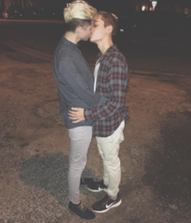 Oufti-Biz & Tendresse 5d56e584370bd.png