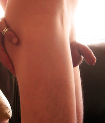 Oufti-Bites-Dick 5d56e7c453692.jpg