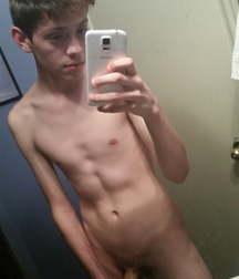 Oufti-Selfies 5d56e8c4adbb5.jpg
