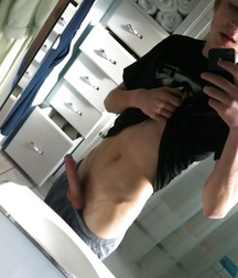 Oufti-Selfies 5d72b4bc67b0f.jpg