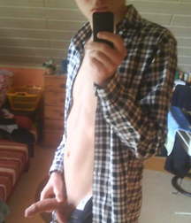 Oufti-Selfies 5d9e3786eb1be.jpg