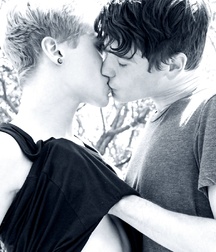 Oufti-B&W pictures gay porn boys 5e503470968ad.jpg