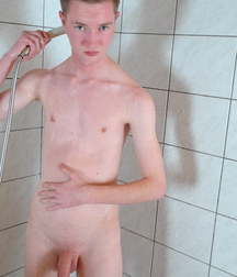 Oufti-Reds Boys Porn 5e59783ee9285.jpg
