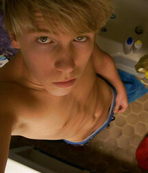 Gay Tube Bros Oufti-Mignons  5efcc65392b9b.jpg