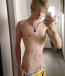 Oufti-Undress Gay Boys Porn 5fdd0459a4a41.jpg