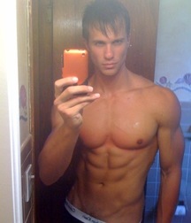 Selfie 5a87d4d080304.jpg