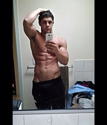 Selfie 5a87d4db989dc.jpg