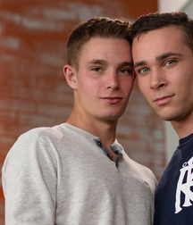 Couple 5aa3f7c2aebb8.jpg