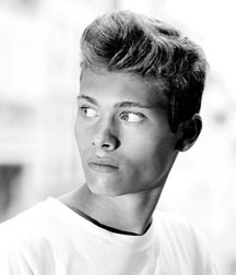 louis 584cd9d92ec8d.jpg