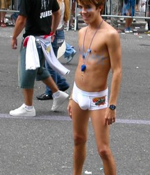 Boiling Hot 15 58da7b1c99c77.jpg