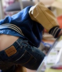 Ass Crack 59709b96bb586.jpg