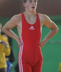 wrestler bulges 59709ed2ca2b9.jpg
