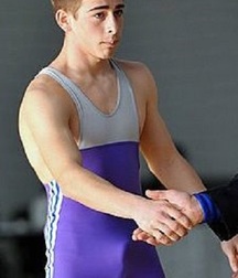 wrestler bulges 59709edf4bf23.jpg