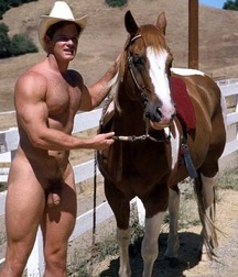 naked horsemen 5993f341f02c3.jpg