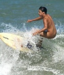 naked surfers 59a517ae13a10.jpg
