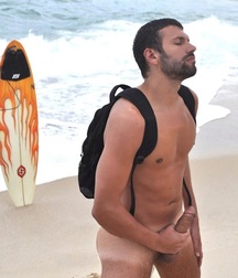 naked surfers 59a517b95bc93.jpg