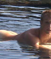 naked surfers 59a517bb34498.jpg