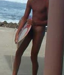 naked surfers 59a517bc65a8e.jpg