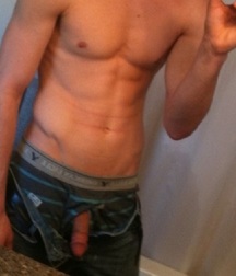selfie 59a54f769bd3c.jpg