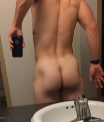 selfie 59a54f9a9f451.png