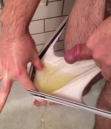piss play 2 59ec7d091cdfe.jpg