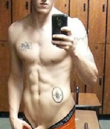 selfies 2 59f844289a359.jpg