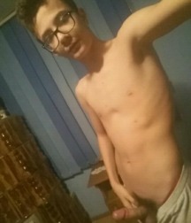 glasses 2 5a252b0a9f855.jpg