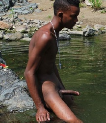 outdoors 3 5a30f6a46e04d.jpg