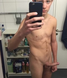 selfies 4 5a55efa14cefe.jpg