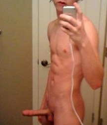 selfies 4 5a55efb276035.jpg