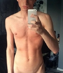 selfies 4 5a55efb380bdd.jpg