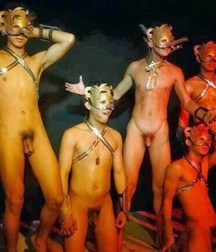 guys together 5aa4f3c13f7f7.jpg