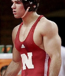 wrestler bulges 5aa8e91c7293e.jpg