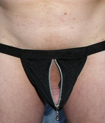 just a peek 3 5ad5d83b6091d.jpg