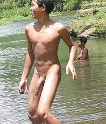 hung twinks 5b2e310cd0a46.jpg