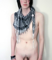 emo boys 5b8bd17bbd296.jpg