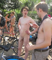 boys & bicycles 2 5bf92f6a37365.jpg