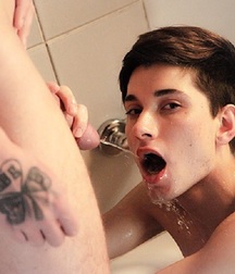 piss play 4 5c2b49ff3503b.jpg