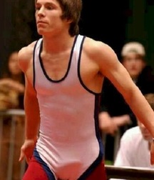 wrestlers 5c2dedd681088.jpg