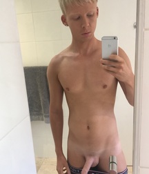more smooth guys 5c5ff3c8c5f00.jpg