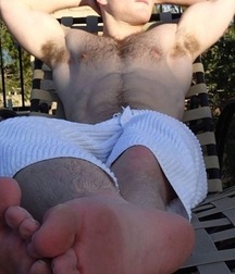 foot fun 5c63f5293eabf.jpg