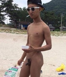 small cocks 4 5c6fd3d86b091.jpg