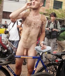 naked bicycle boys 5c9af8290c530.jpg